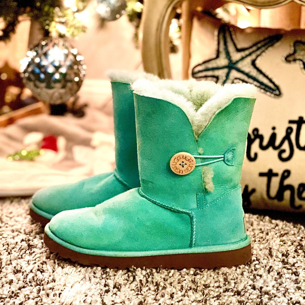 Bailey Button Uggs - Tiffany Blue
